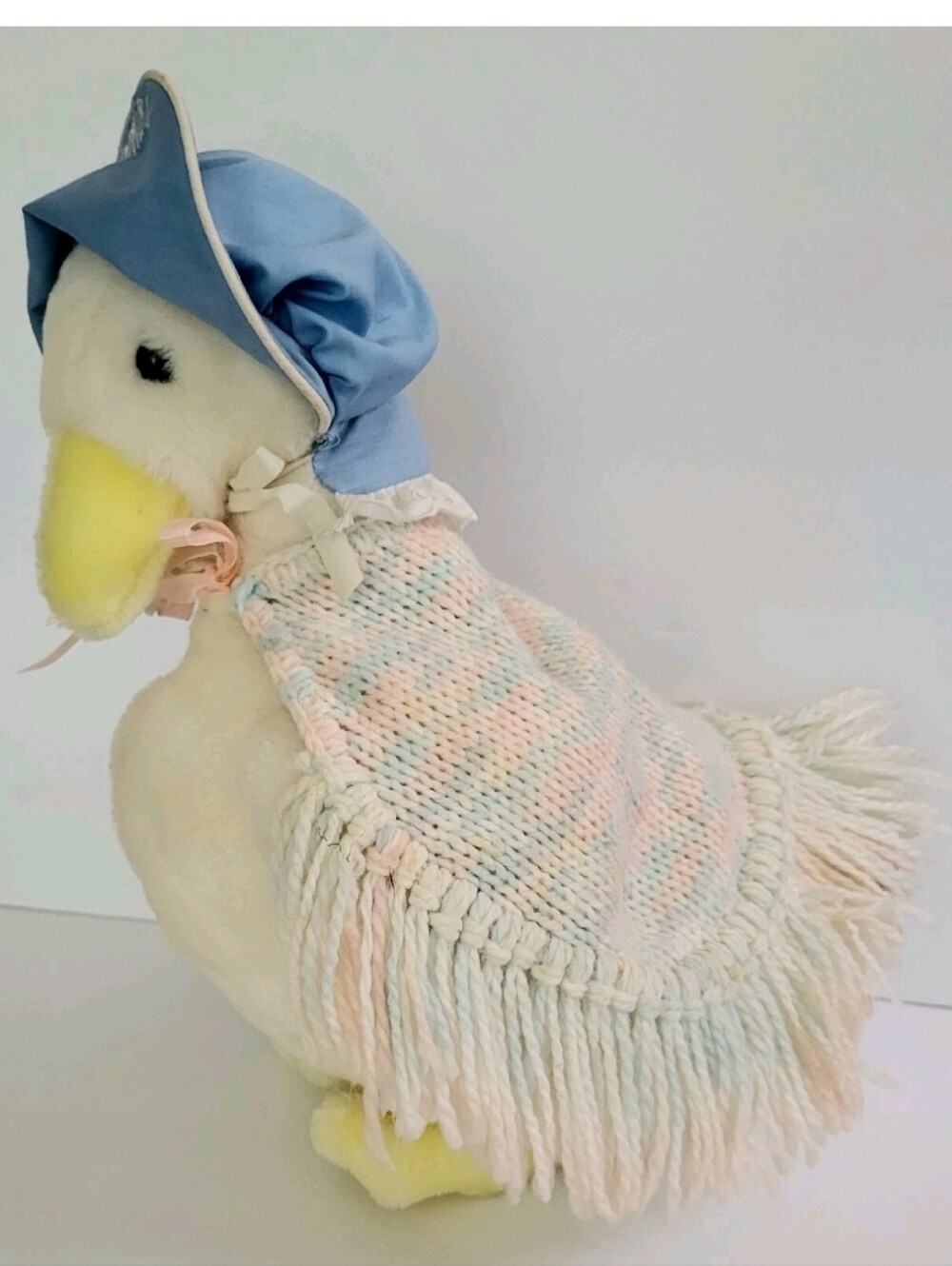 VINTAGE EDEN JEMIMA PUDDLE DUCK, HAT, KNIT SHAWL, BEATRIX POTTER STUFFED ANIMAL